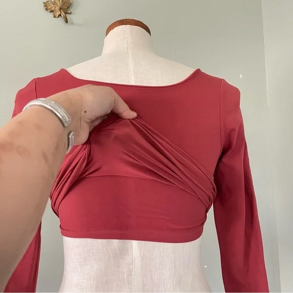 Free People Intimately Clean Lines Rust brown full sleeve top size Medium - Picture 4 of 6